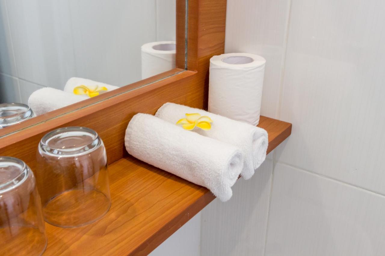 Omah Manis Hostel Yogyakarta Ngoại thất bức ảnh