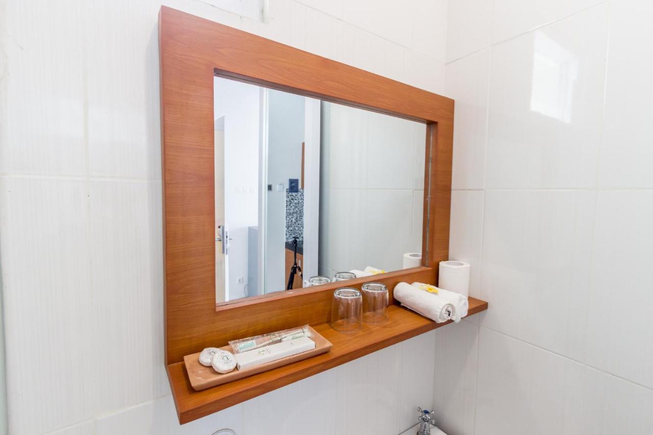 Omah Manis Hostel Yogyakarta Ngoại thất bức ảnh