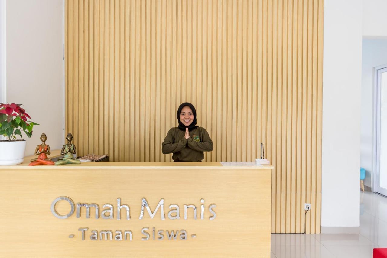 Omah Manis Hostel Yogyakarta Ngoại thất bức ảnh
